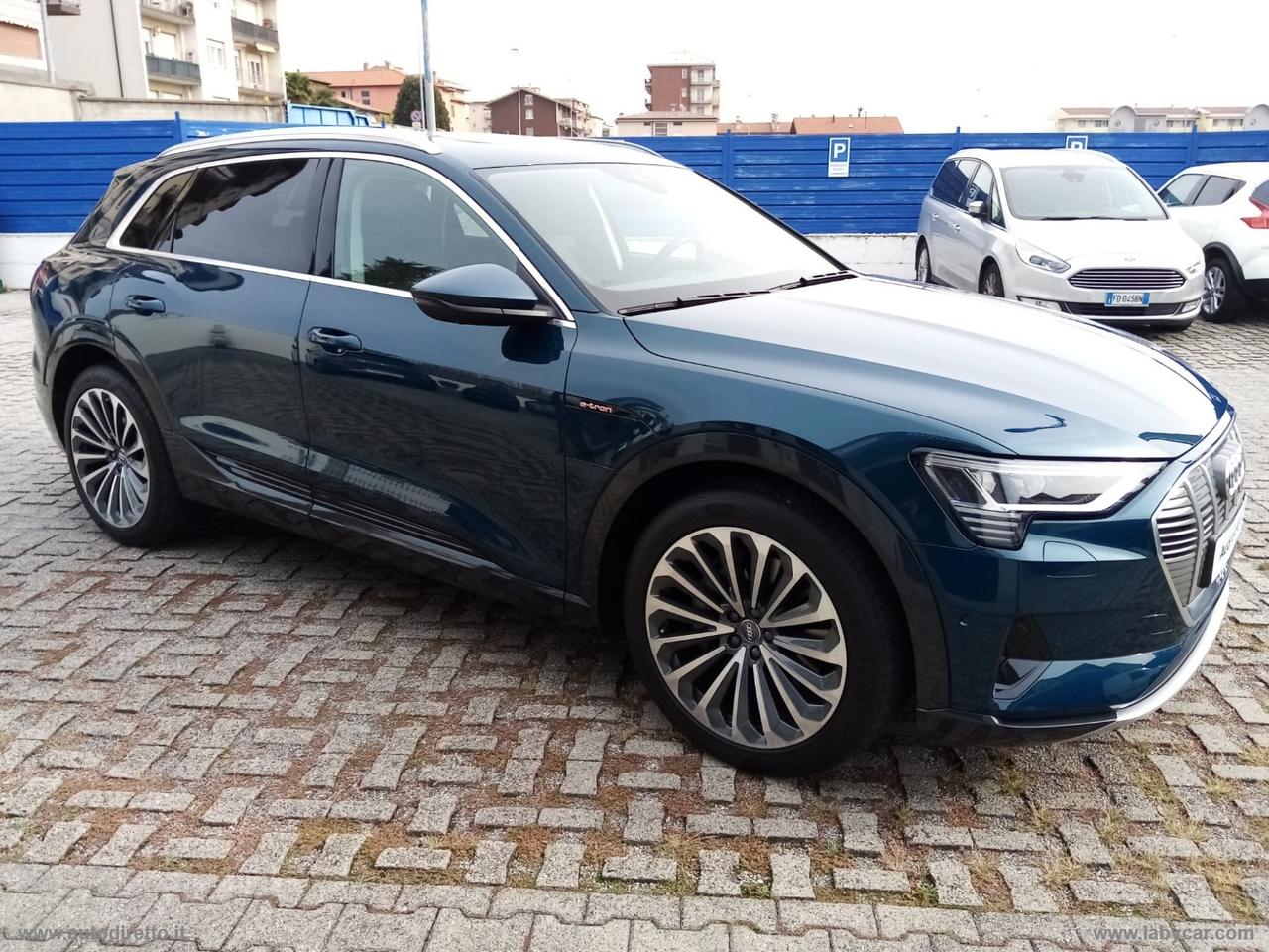 AUDI e-tron 55 quattro Advanced