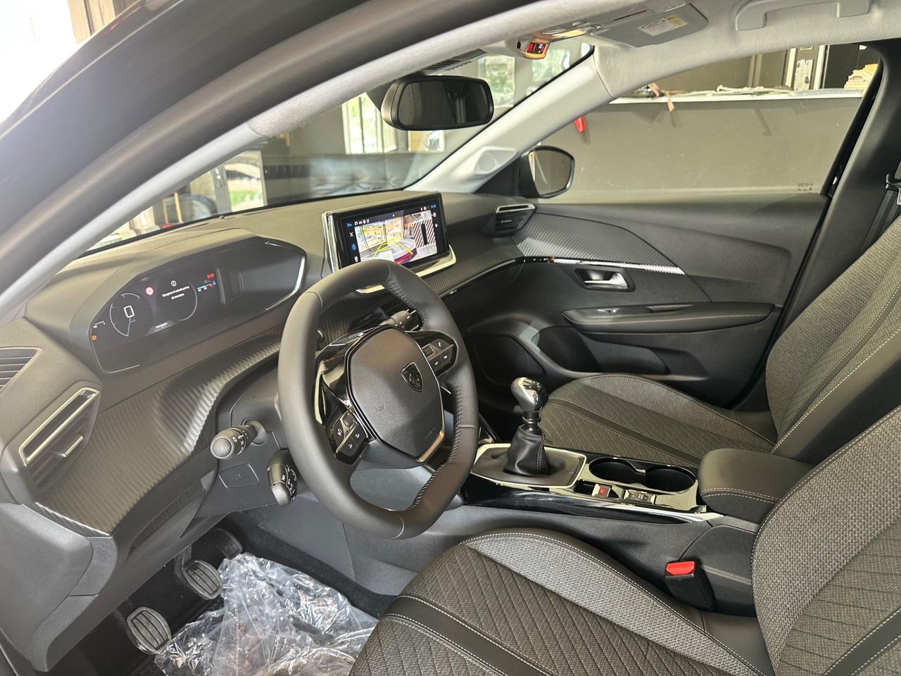 Peugeot 208 ALLURE PureTech 100 S&S