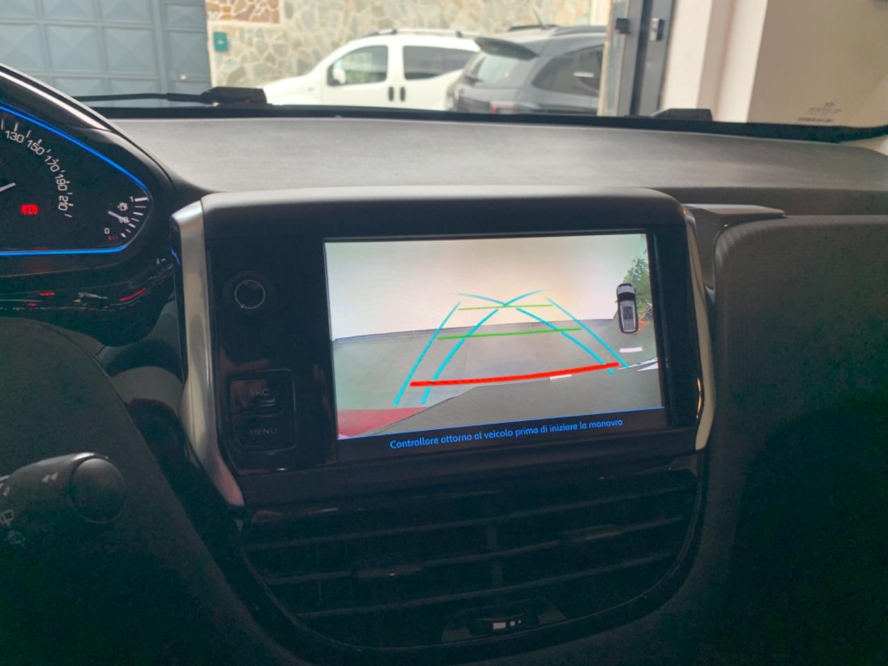 Peugeot 2008 BlueHDi 100 Allure