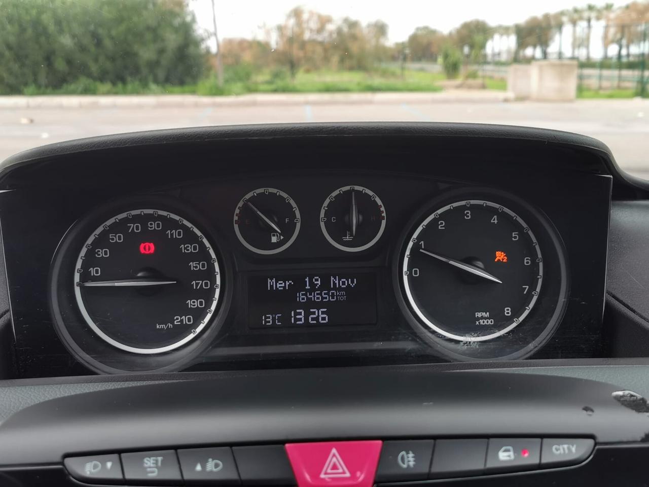 Lancia Ypsilon 1.2 69 CV 5P. Silver 2013