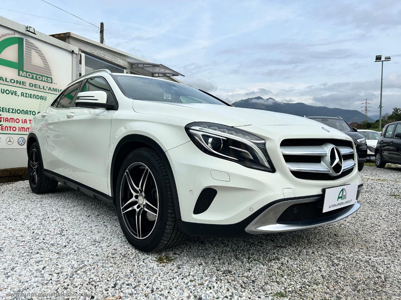 MERCEDES-BENZ GLA 200 CDI Automatic Premium