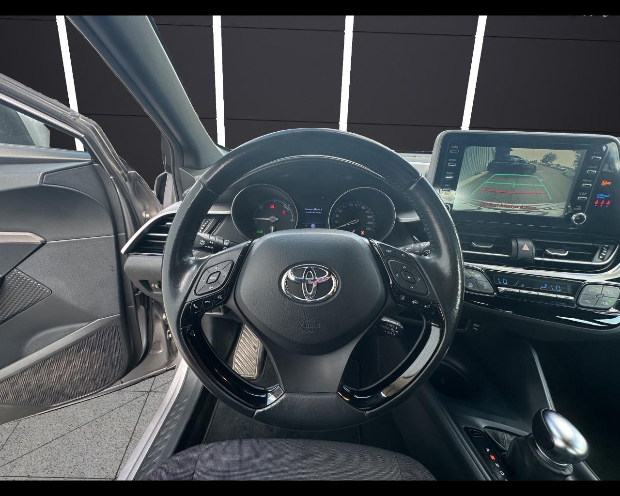 TOYOTA C-HR (2016-2023) - C-HR 1.8 Hybrid E-CVT Trend