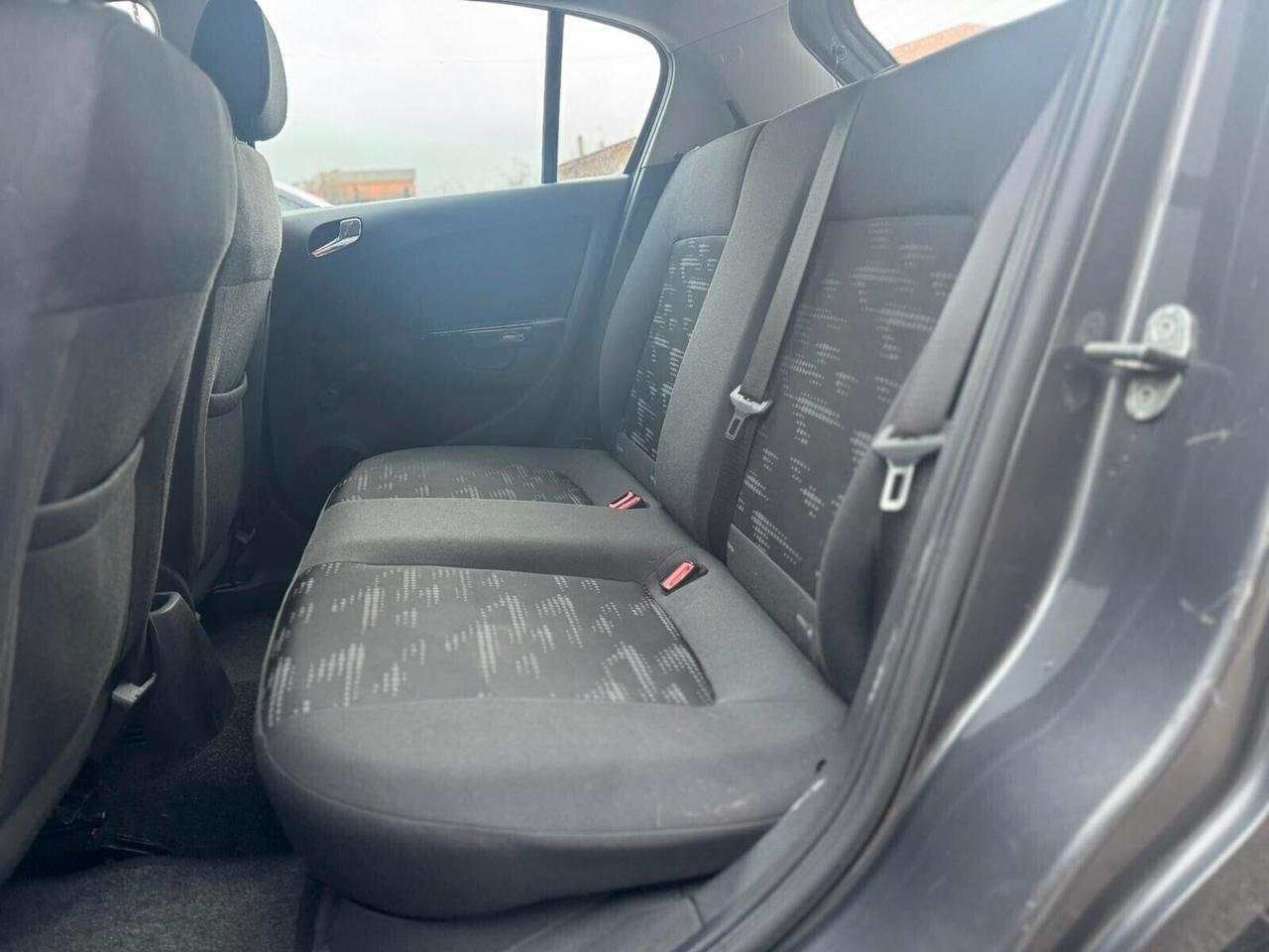 Opel Corsa 1.2 5 porte Cosmo