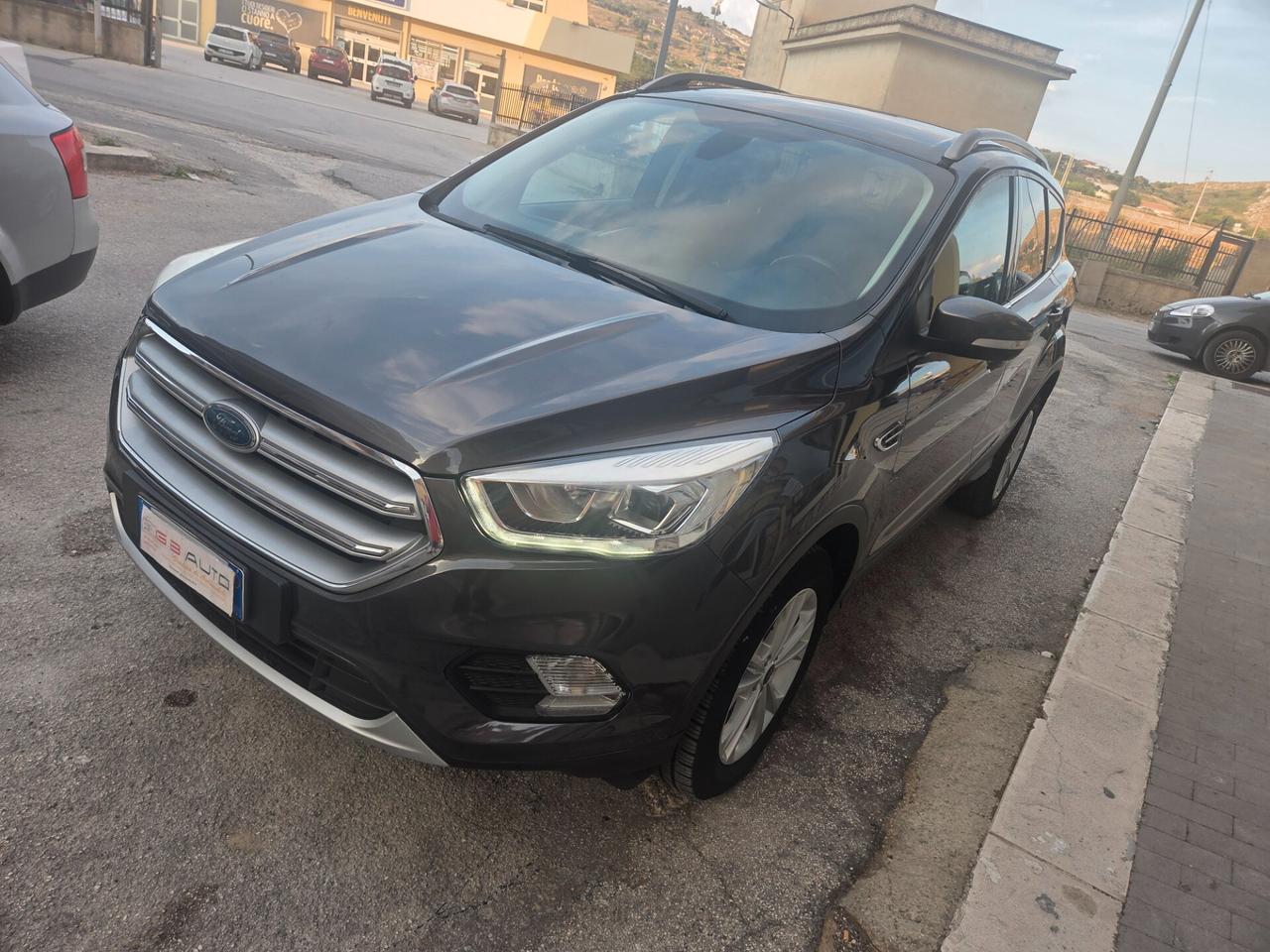 FORD KUGA TITANIUM NAVIG TELECAMERA KM CERTIF