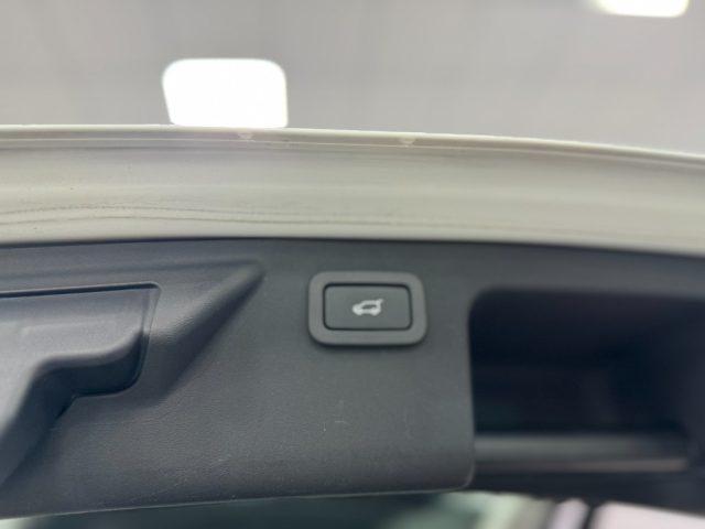 LAND ROVER Discovery Sport 2.0 TD4 150 CV HSE Luxury