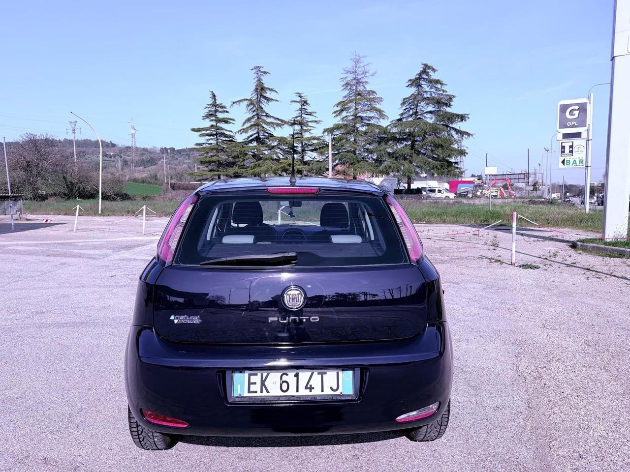 Fiat Punto 1.4 8V 5 porte Natural ok neopatentati