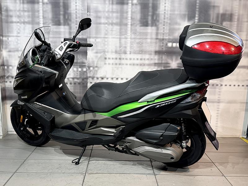 Kawasaki J 300 ABS