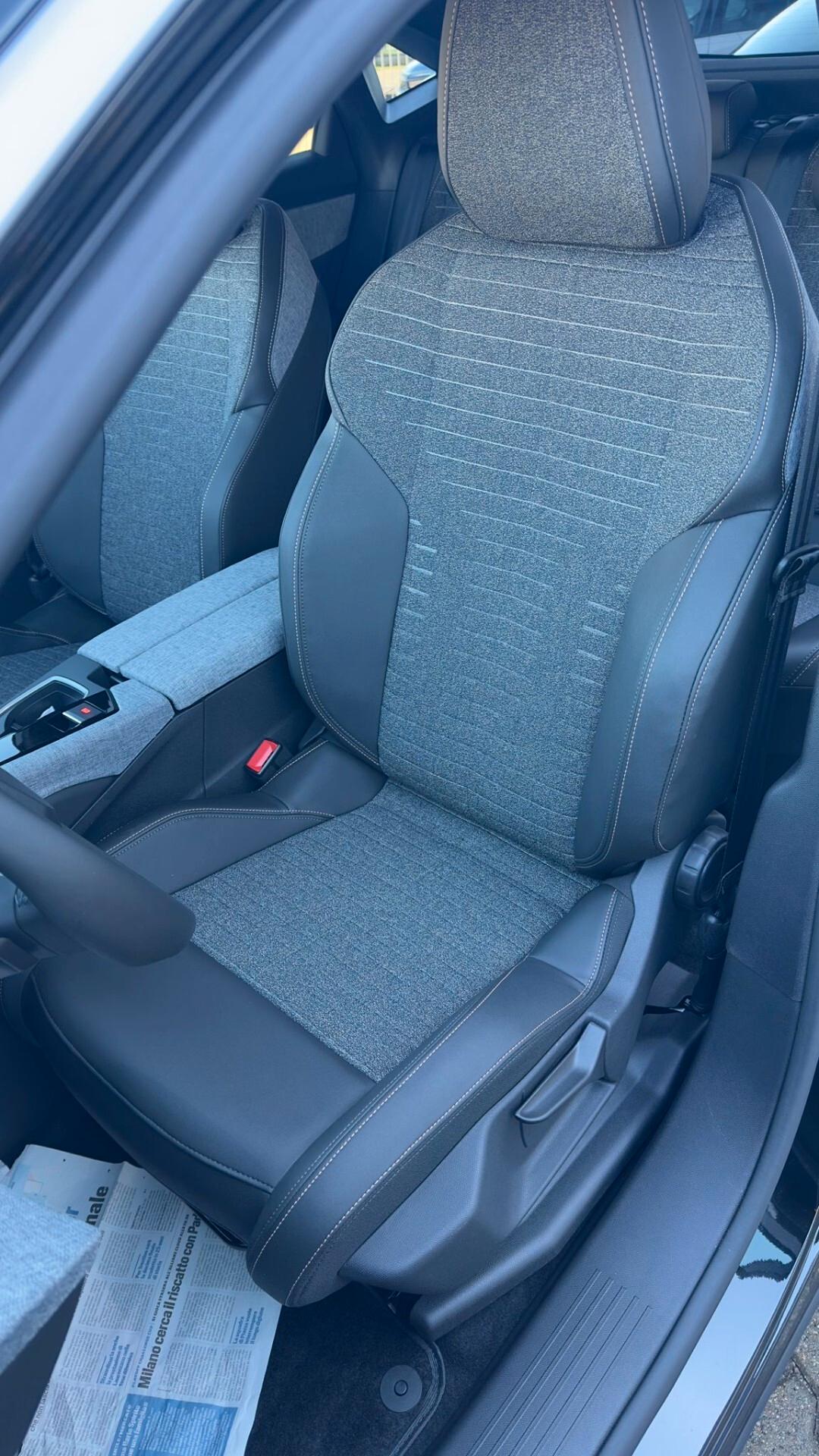 Peugeot 3008 Hybrid 145 e-DCS6 Allure