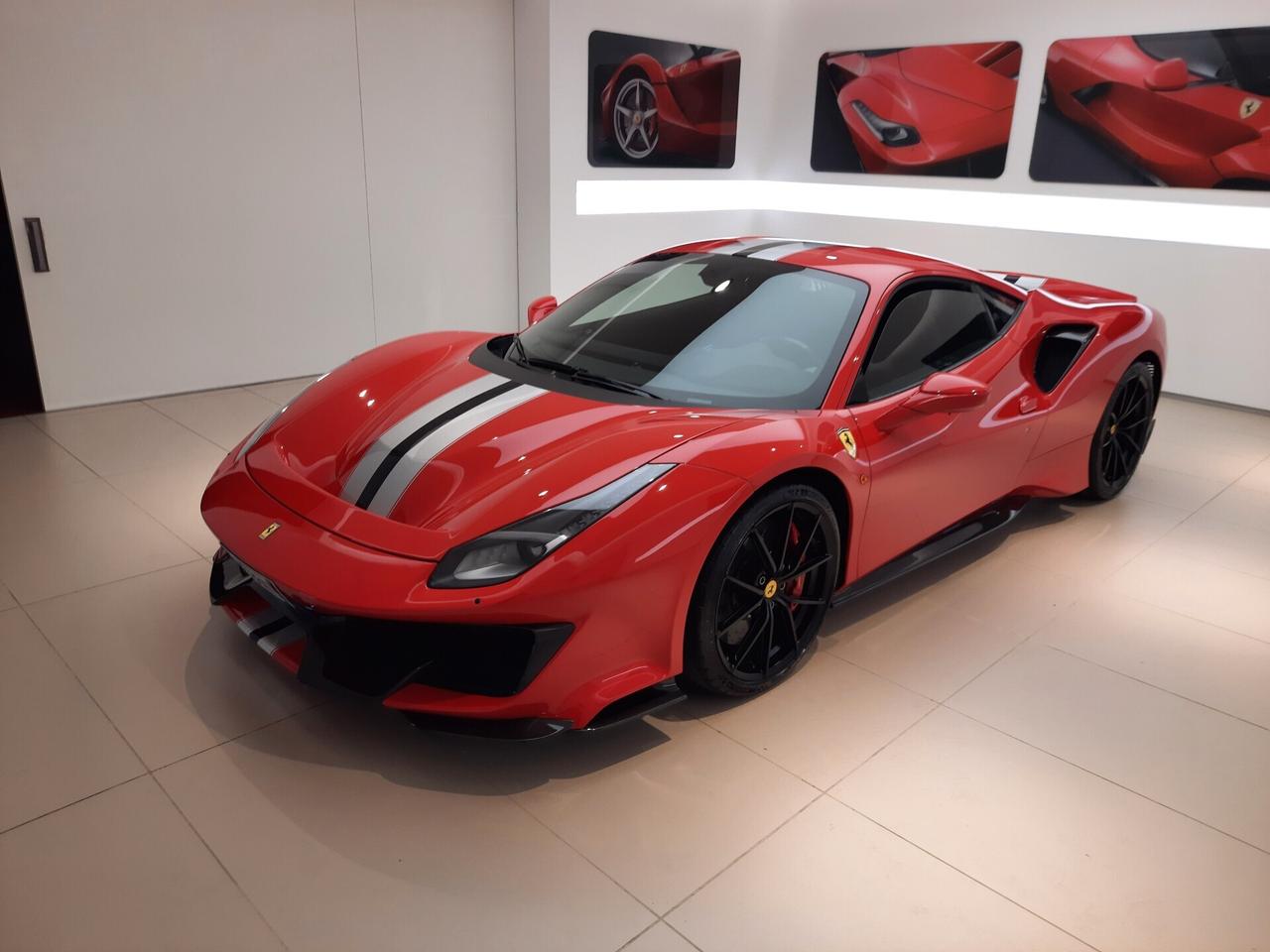 FERRARI 488 PISTA IVA ESPOSTA KM 7500 ANNO 2019