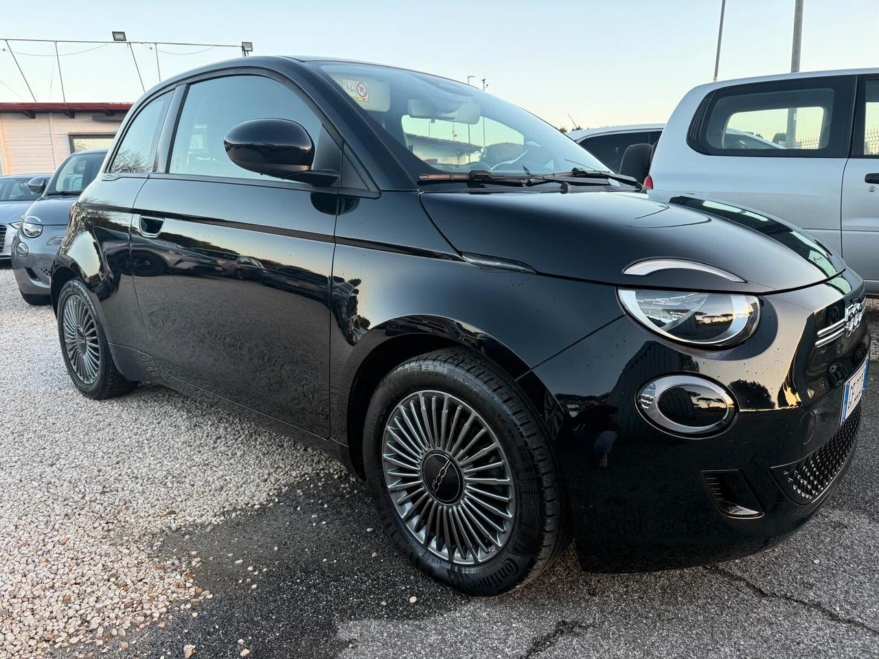 Fiat 500 500e Berlina 42 kWh Icon