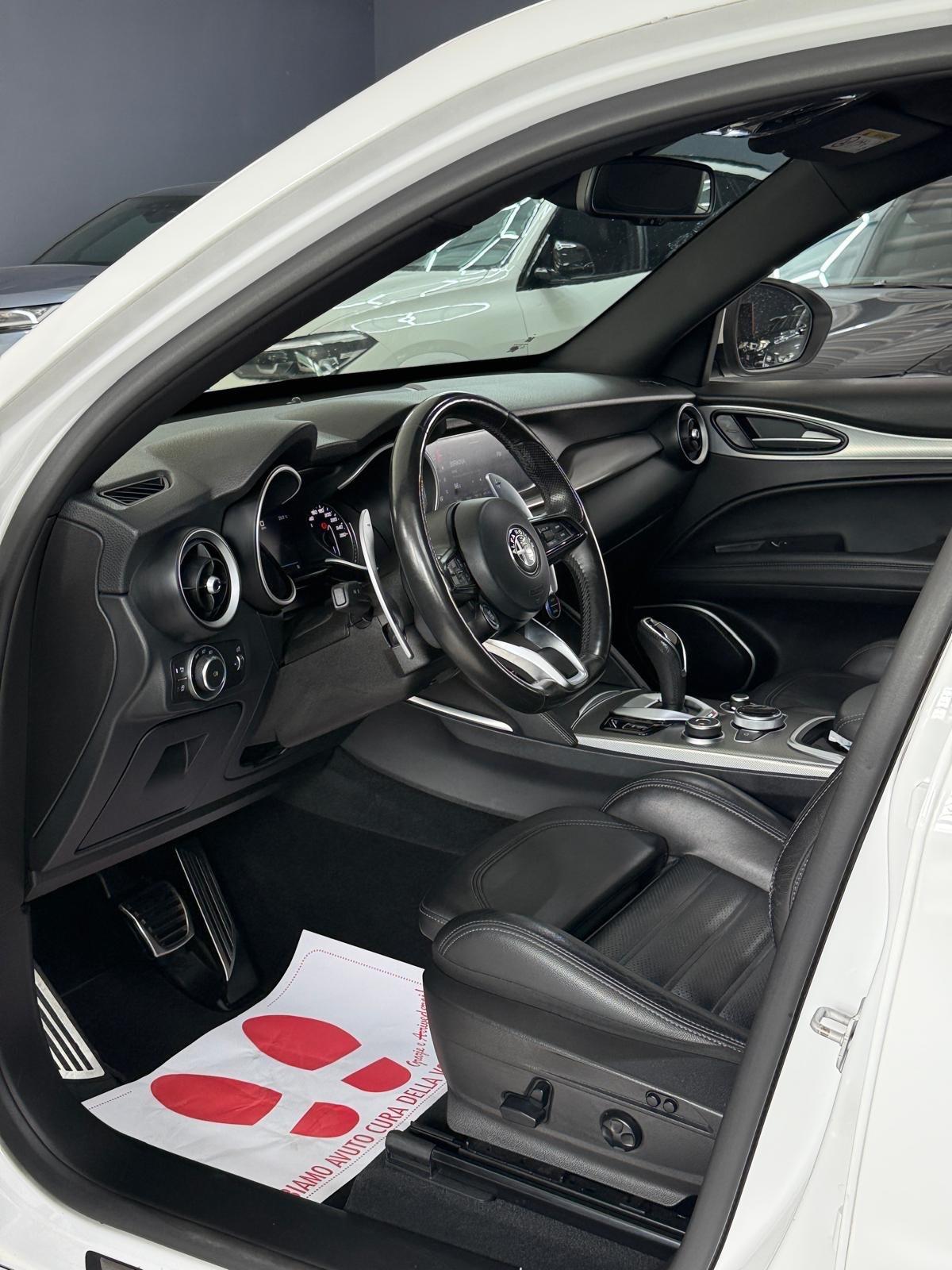 Alfa Romeo Stelvio 2.2 Turbodiesel 210 CV AT8 Q4 Veloce