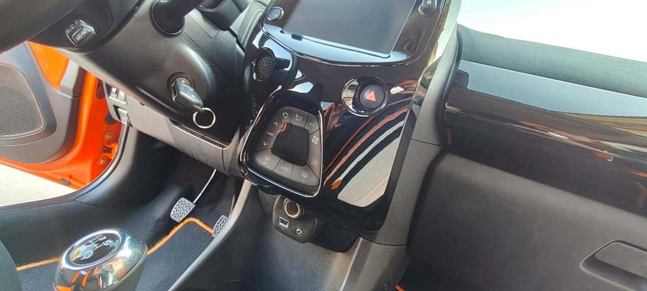 Toyota Aygo 1.0 72 CV x-wave orange KM 27000