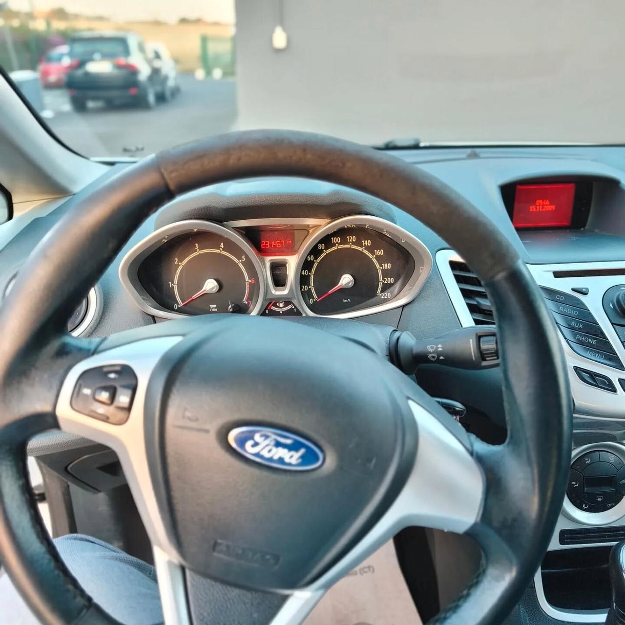 Ford Fiesta 1.2 Titanium SOLI 2.190EURO