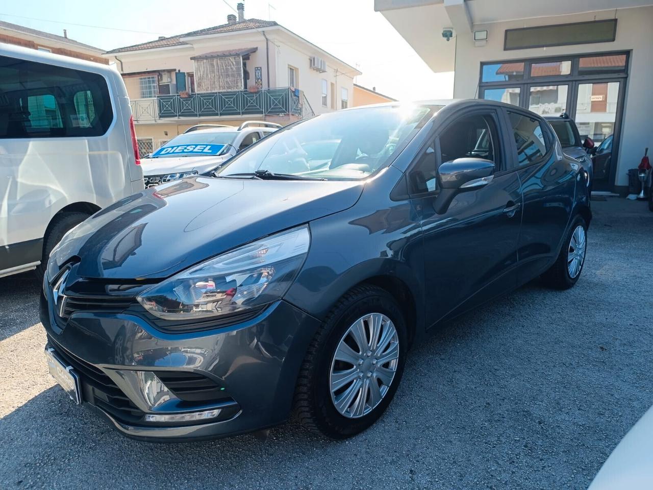 RENAULT CLIO LIFE EDITION 1.1 73 cv BENZINA