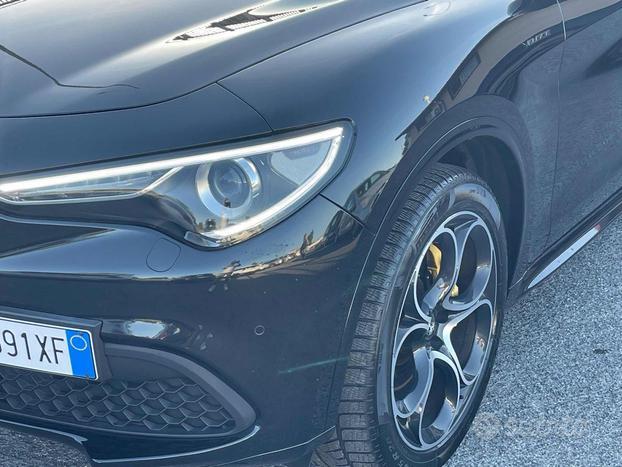 ALFA ROMEO Stelvio 2.0 Turbo 280 CV AT8 Q4 Veloc