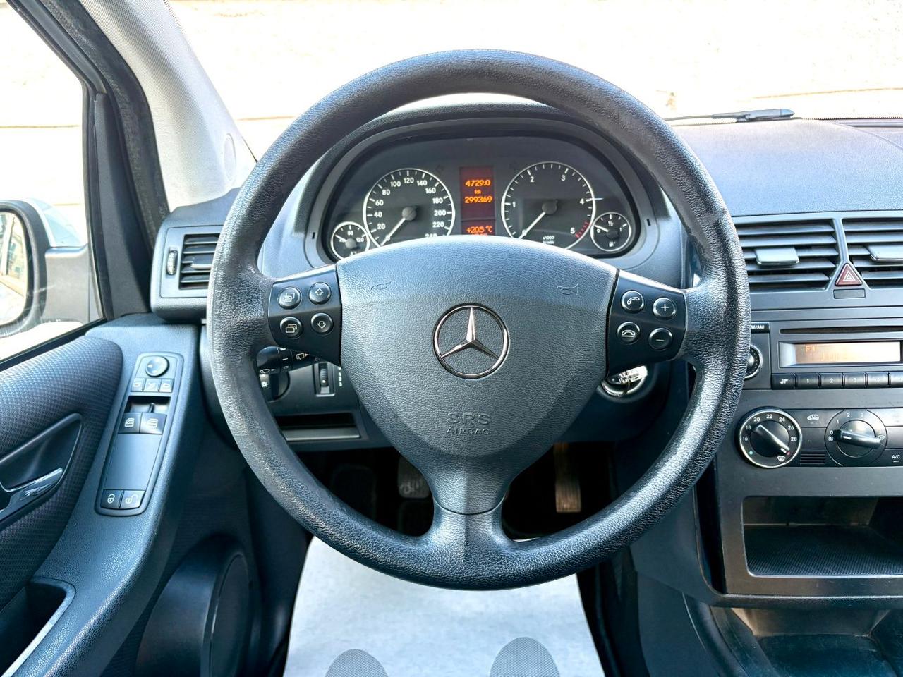 Mercedes A 160 CDI BlueEfficiency Avantgarde Berlina
