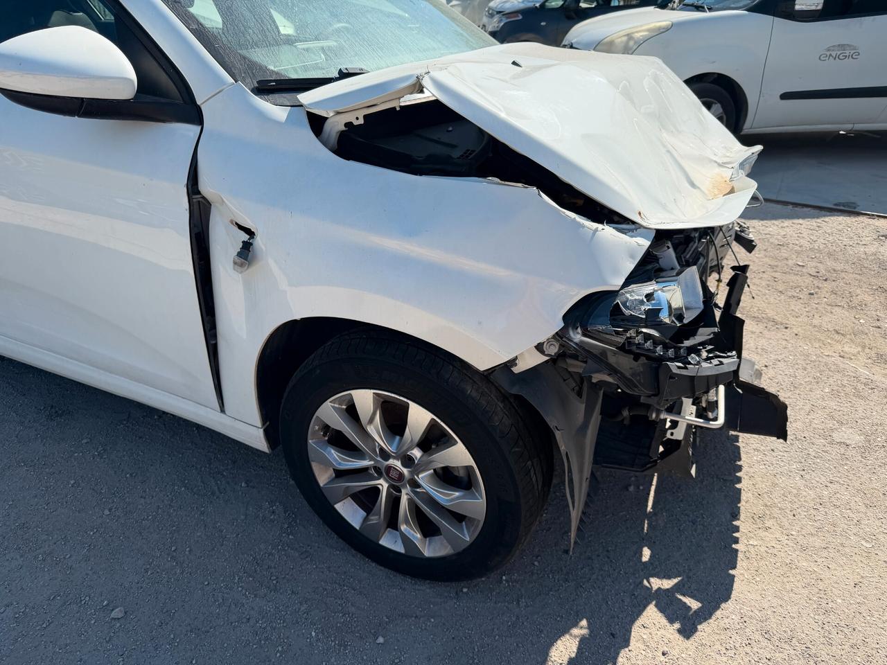 FIAT TIPO 2019 1.4 BENZINA 95 CV *SINISTRATA
