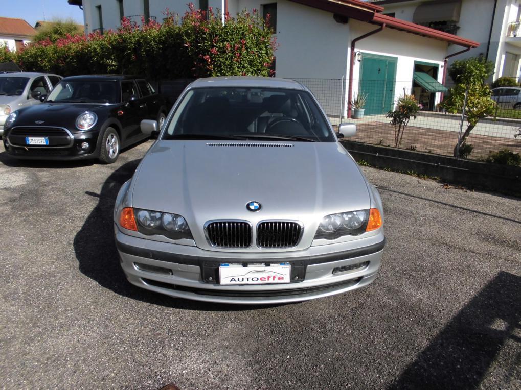 Bmw 320 320i cat 4 porte Attiva AUTOMATICA