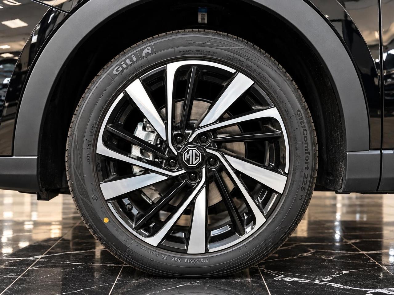 Mg ZS 1.5 Hybrid+ Luxury 102 cv
