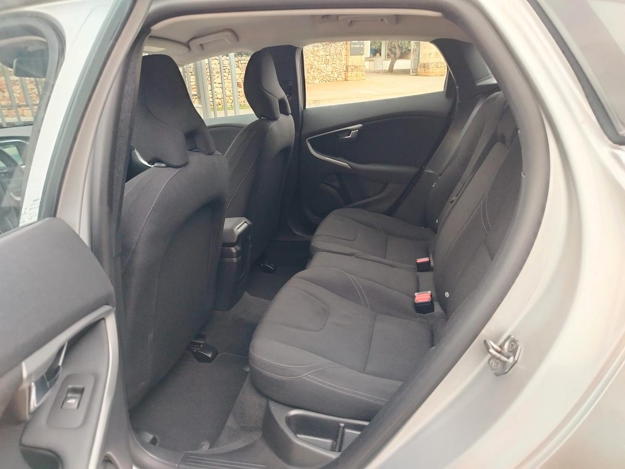 Volvo V40 D2 Momentum