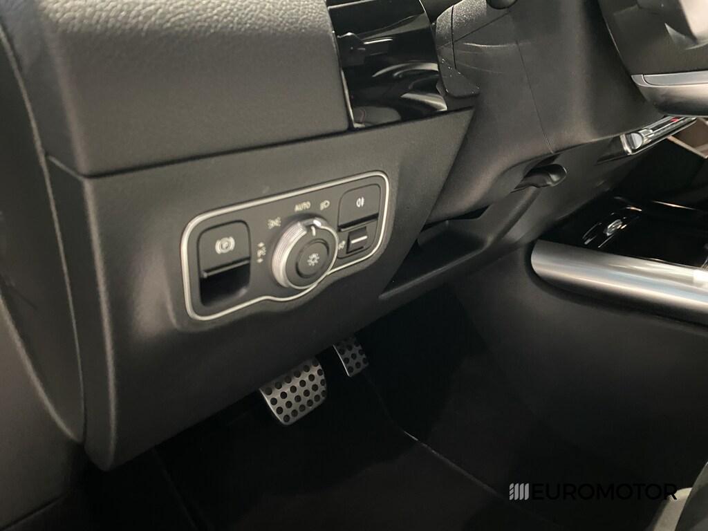 Mercedes GLA 180 180 D Premium 8G-DCT