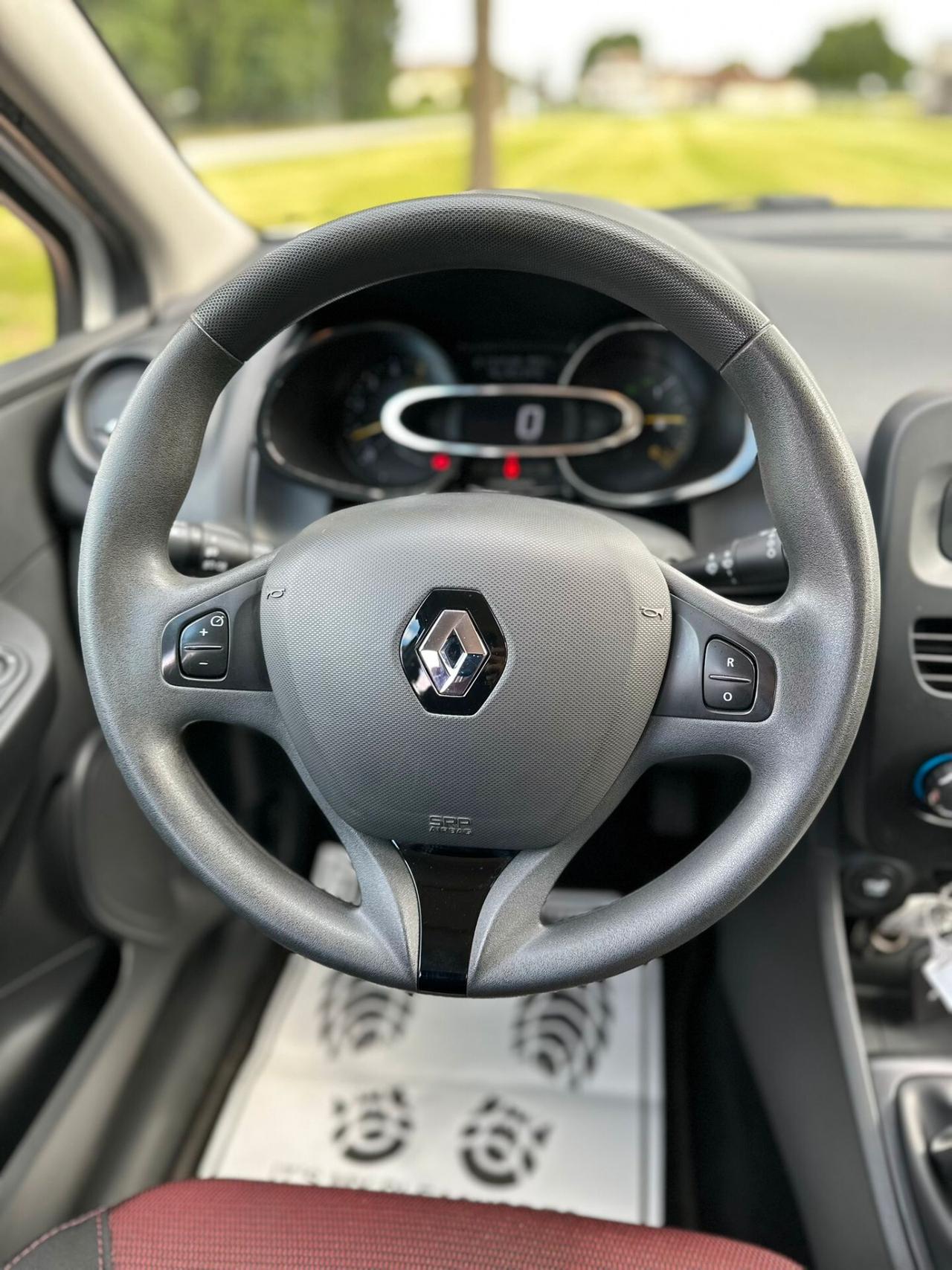 Renault Clio 1.5 dCi 8V 75CV 5 porte Costume National