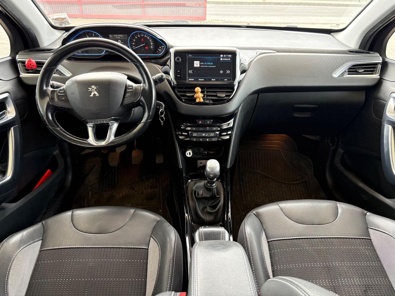 Peugeot 2008 Allure 1.6 Blue HDI 120 DISTRIB #9753