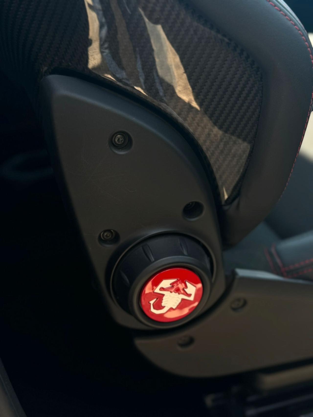 Abarth 595 1.4 Turbo T-Jet 180 CV Esseesse