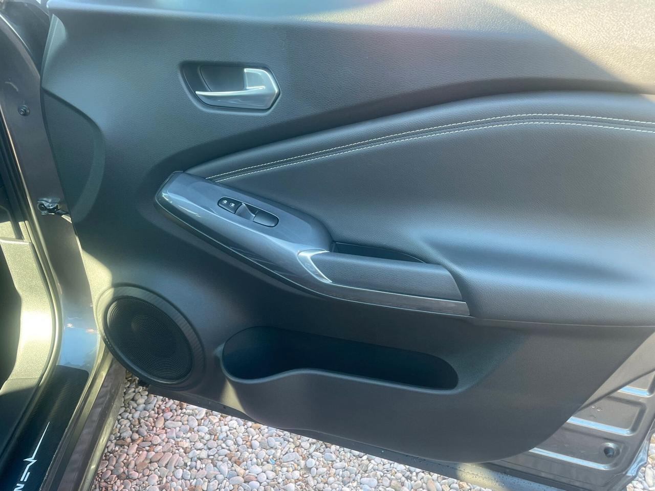 Nissan Juke 1.0 DIG-T 114 CV N-Connecta