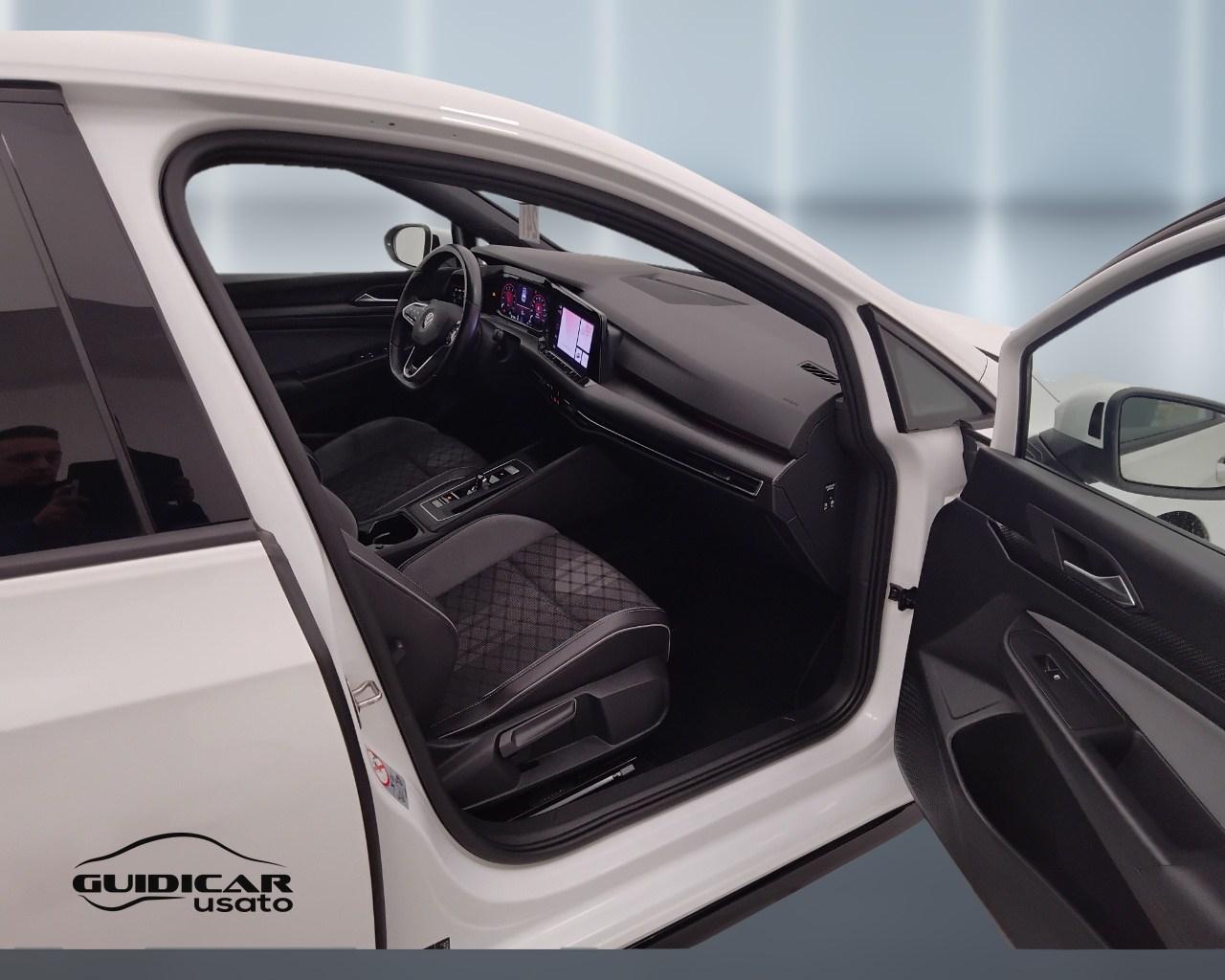 VOLKSWAGEN Golf VIII 2020 - Golf 1.5 etsi evo R-Line 130cv dsg