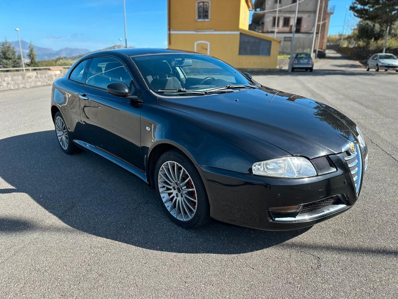 Alfa Romeo GT 1.9 JTDM 16V Sport