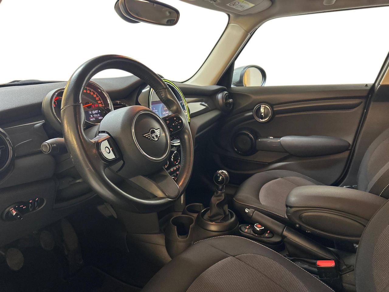 MINI Mini One Essential 55kW 5 Porte