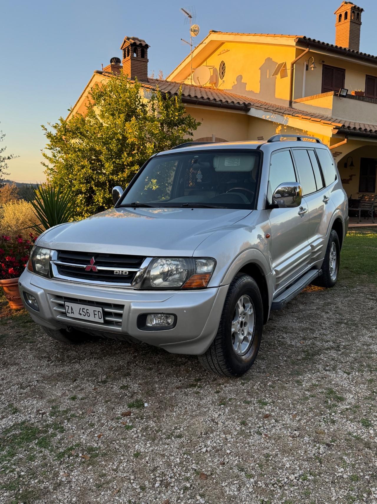 Mitsubishi Pajero 3.2 16V DI-D 5p. GLS2