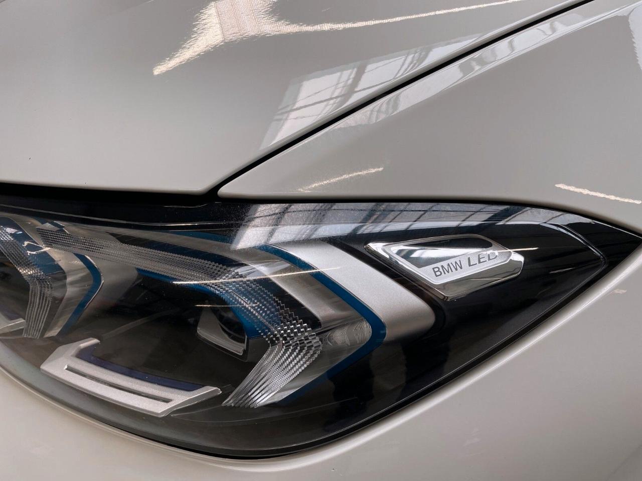 Bmw 330 BMW 330e Touring M-sport