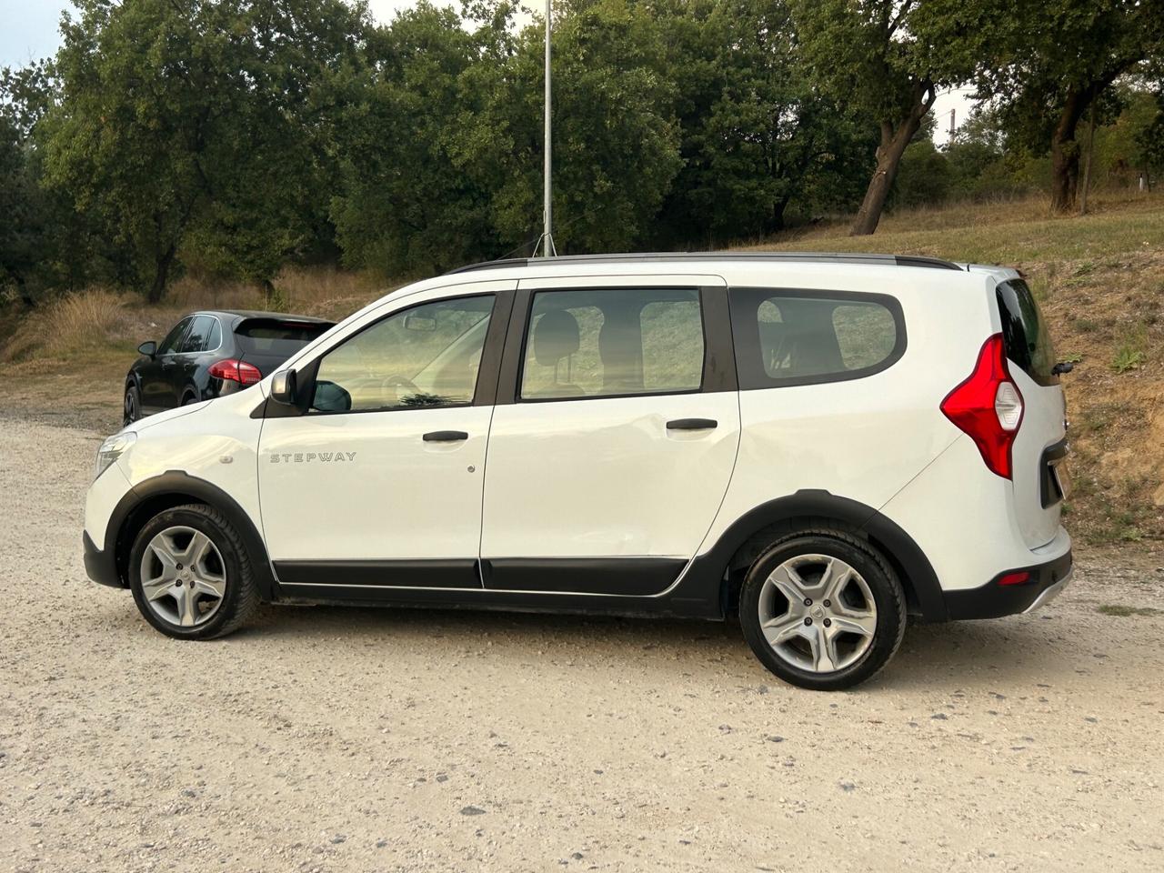 Dacia Lodgy Stepway 1.6 100 CV S&S GPL 5 posti