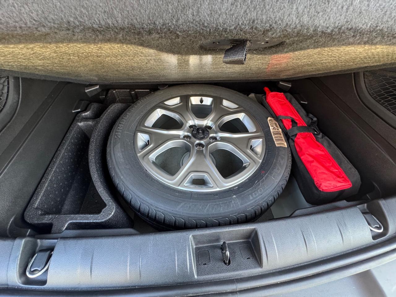 Jeep Renegade 1.0 T3 Sport FULL LED, NAVI