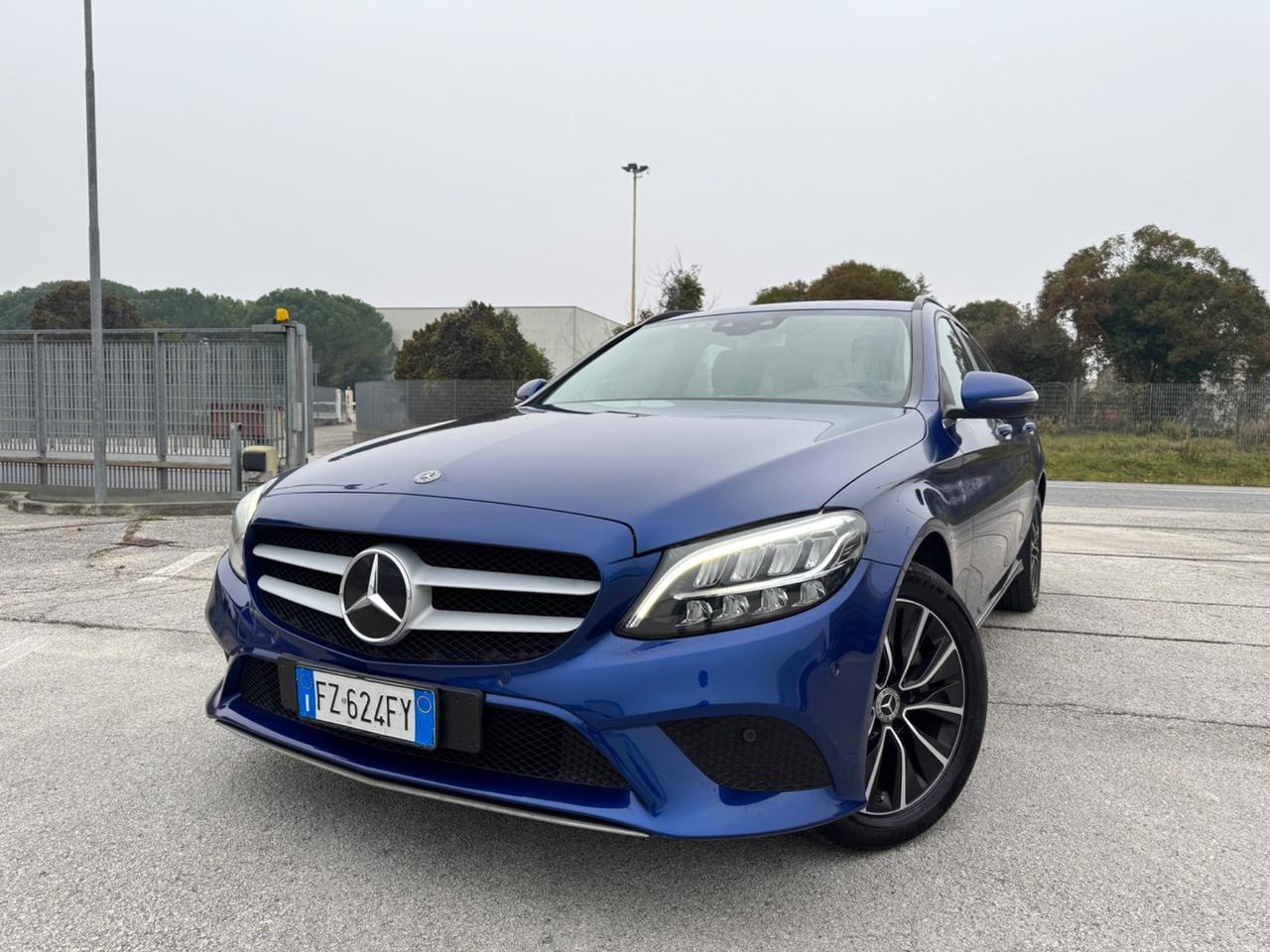 MERCEDES C200d S.W. Sport 160CV - Navi Led 17
