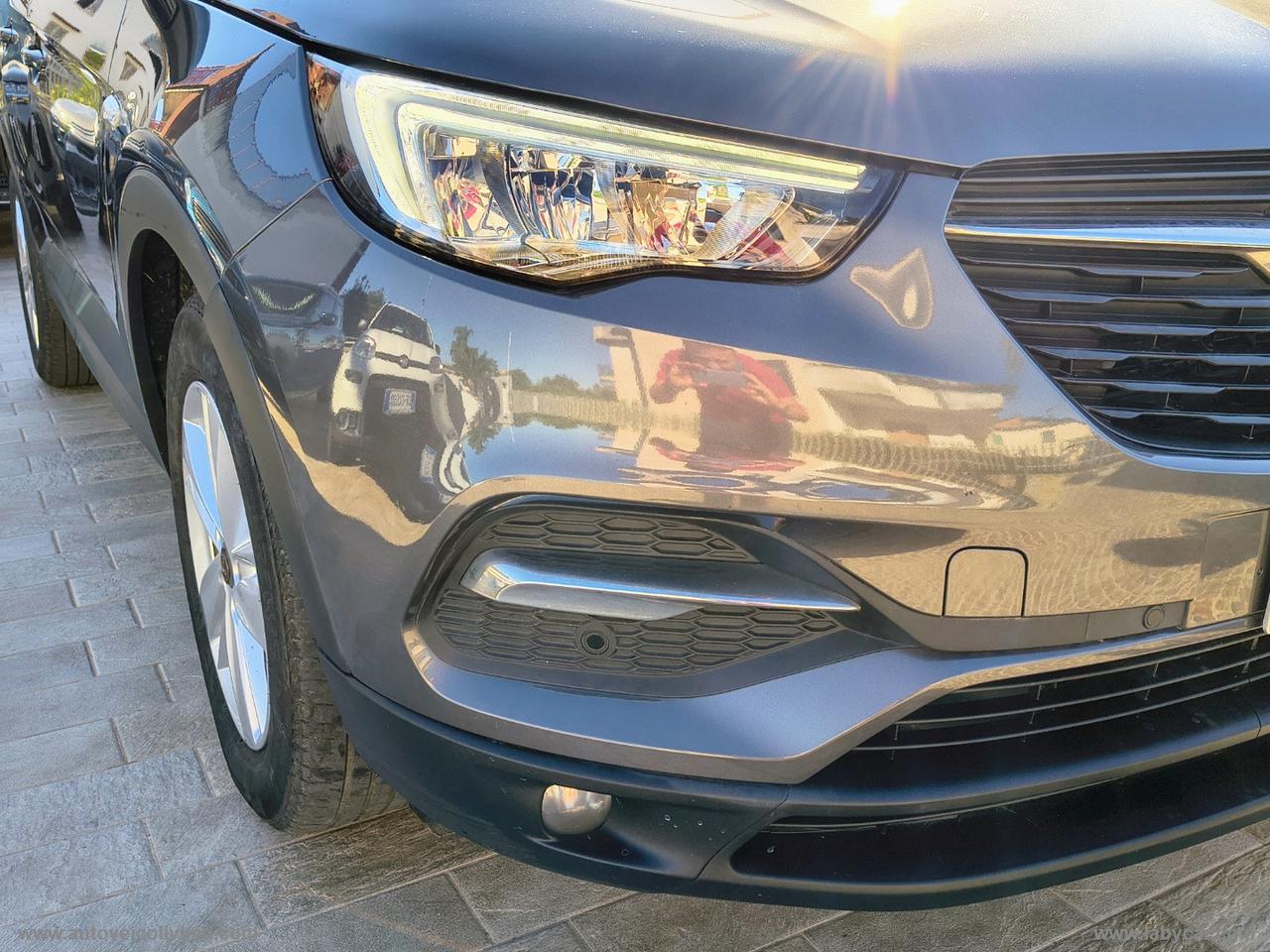 OPEL Grandland X 1.5 D Ecotec S&S Bus. Ed.