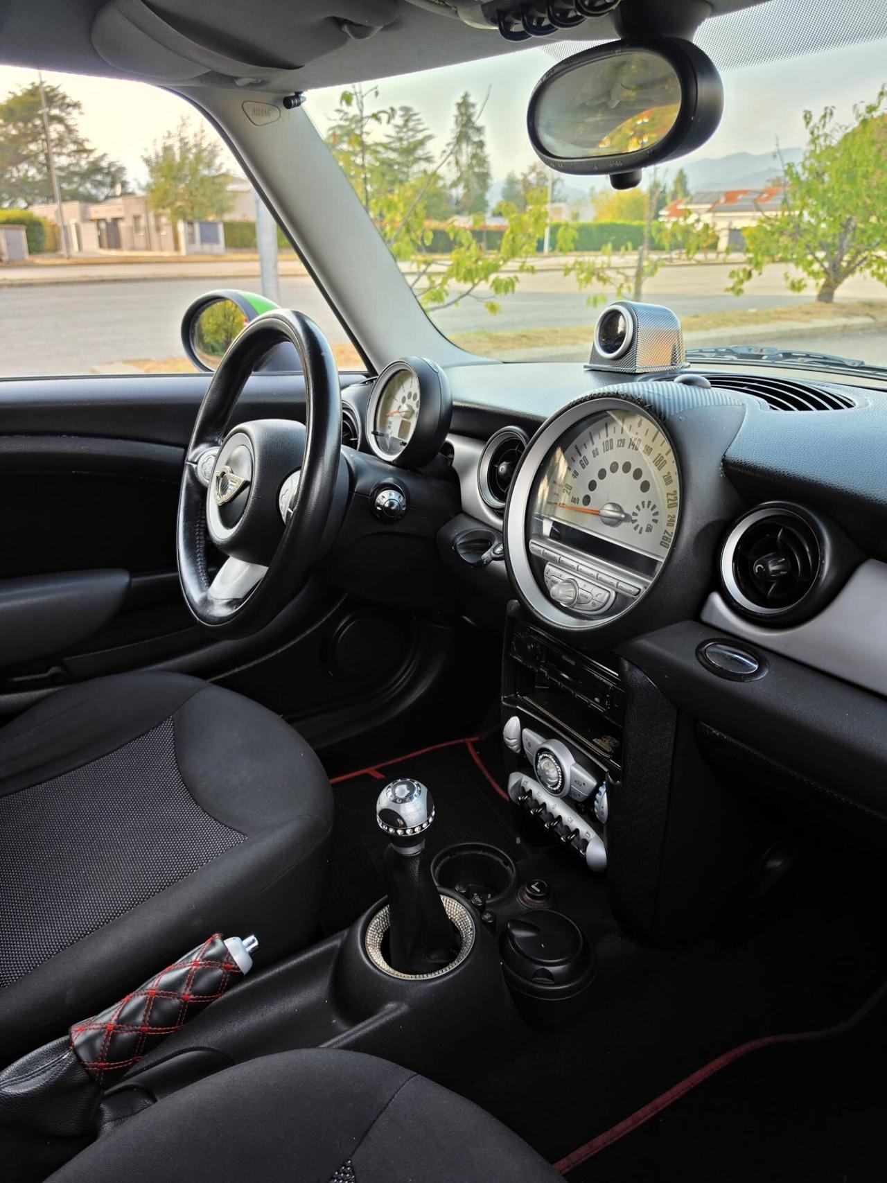 Mini cooper d NEOPATENTATI