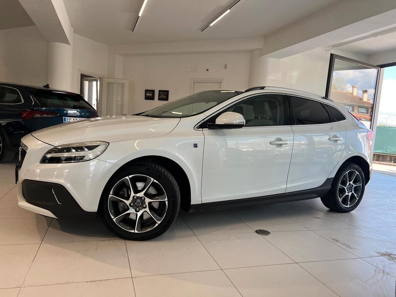 Volvo V40 Cross Country V40 Cross Country D2 Momentum