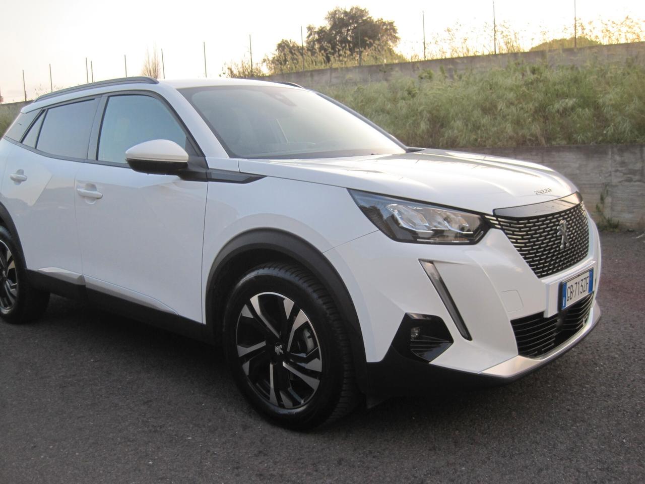 Peugeot 2008 PureTech 130 S&S Allure Pack