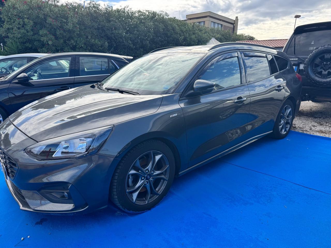 Ford Focus 1.0 EcoBoost 125 CV automatico SW ST-Line GARANTITA