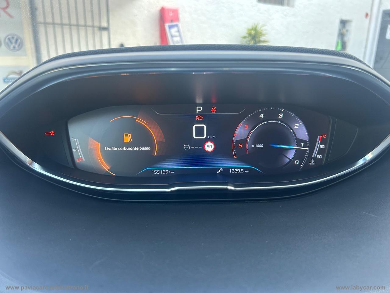 PEUGEOT 5008 BlueHDi 130 S&S EAT8 Business