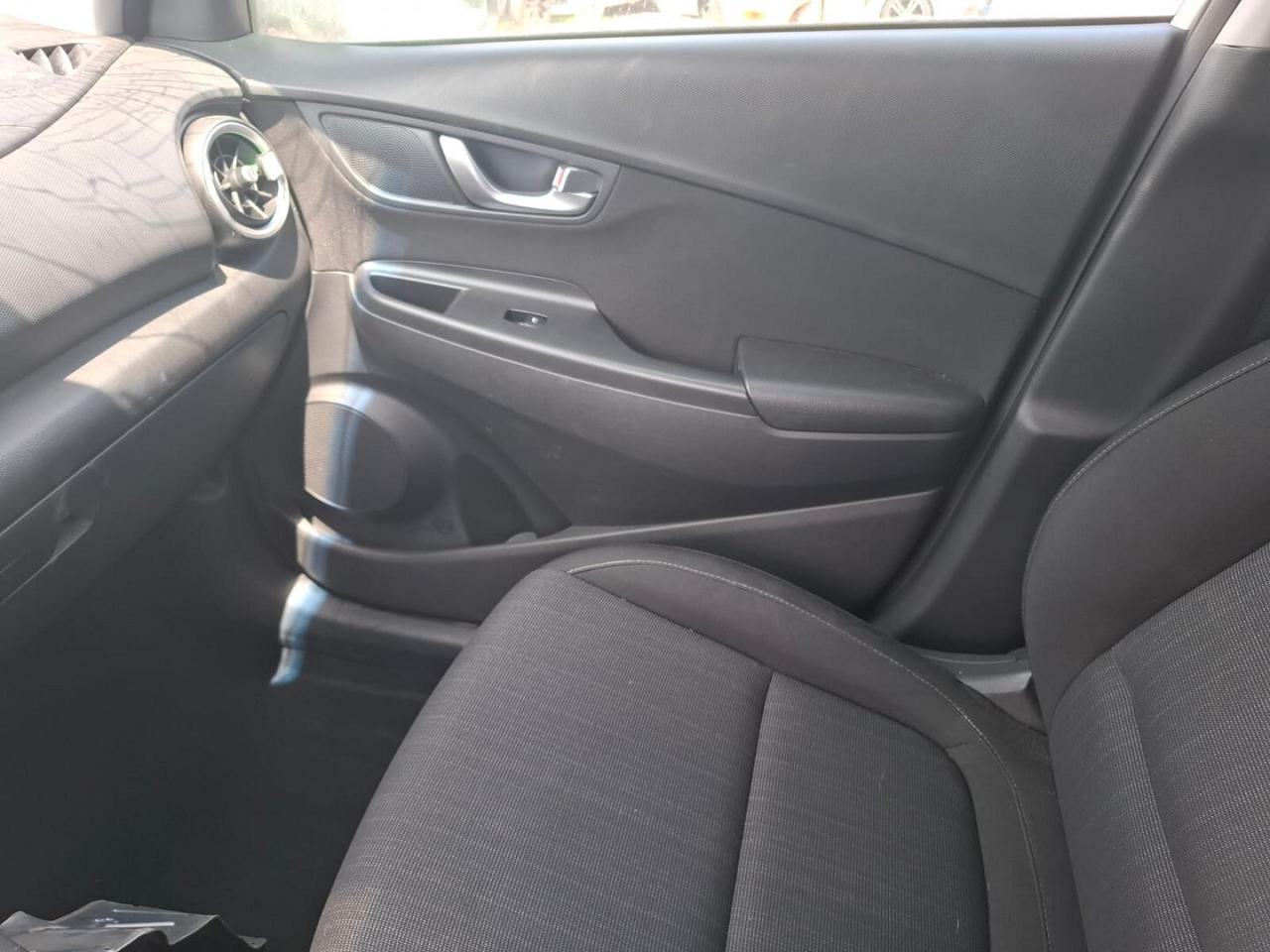 HYUNDAI KONA 2022 IBRIDA SINISTRATA