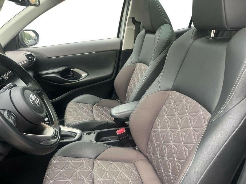 Toyota Yaris Cross Yaris Cross 1.5 Hybrid 5p. E-CVT AWD-i Lounge