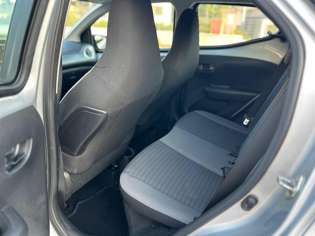 Toyota Aygo Connect 1.0 VVT-i 72 CV 5 porte x-clusiv MMT*SOLO 38000KM*CAMBIO AUTOMATICO*