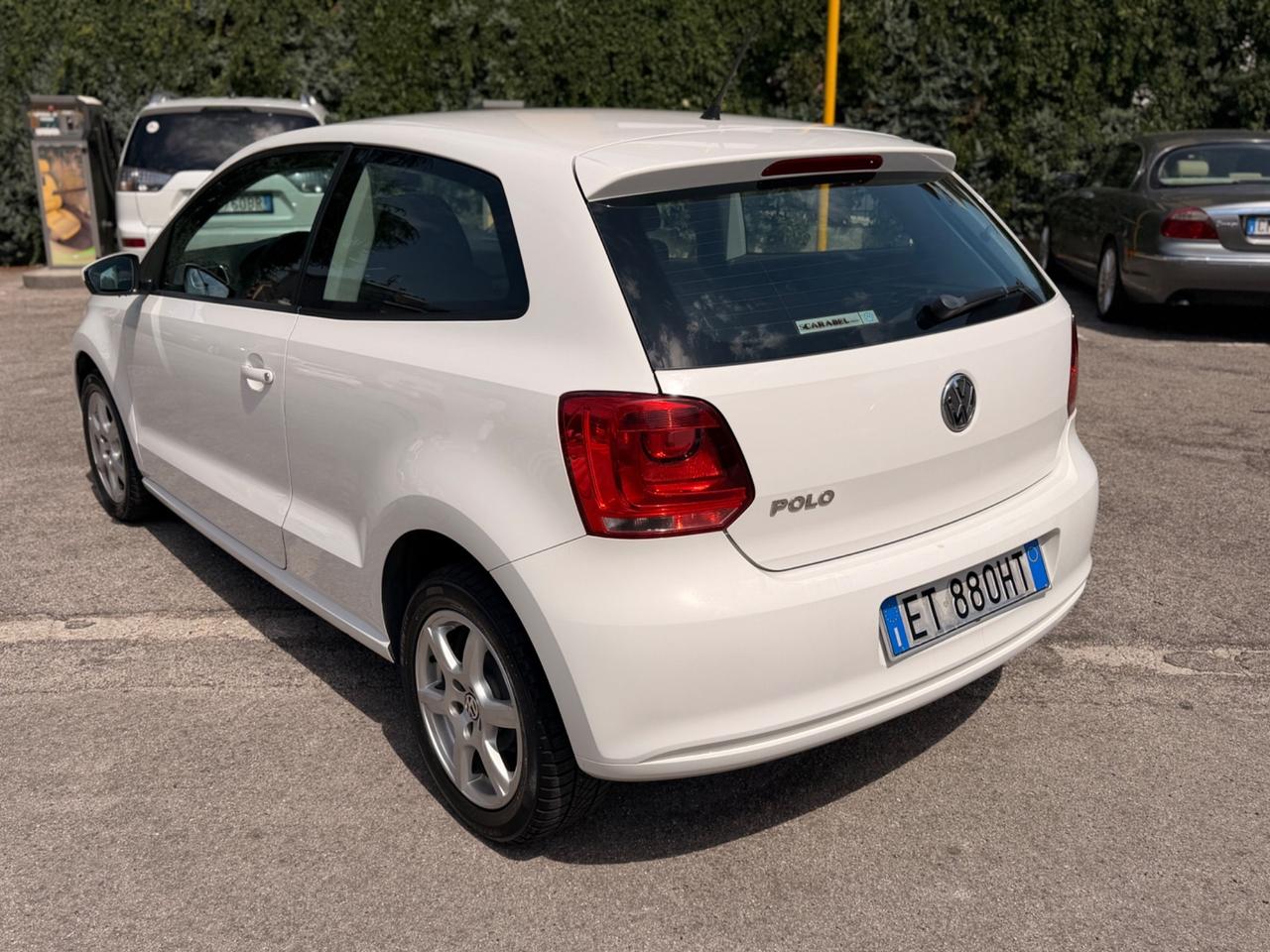 Volkswagen Polo 1.2 70 CV neopatentati gancio traino 2014
