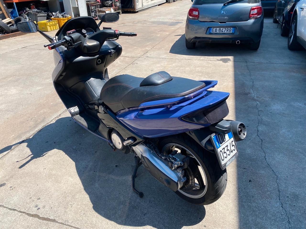 Yamaha T Max Porpora metallizzato