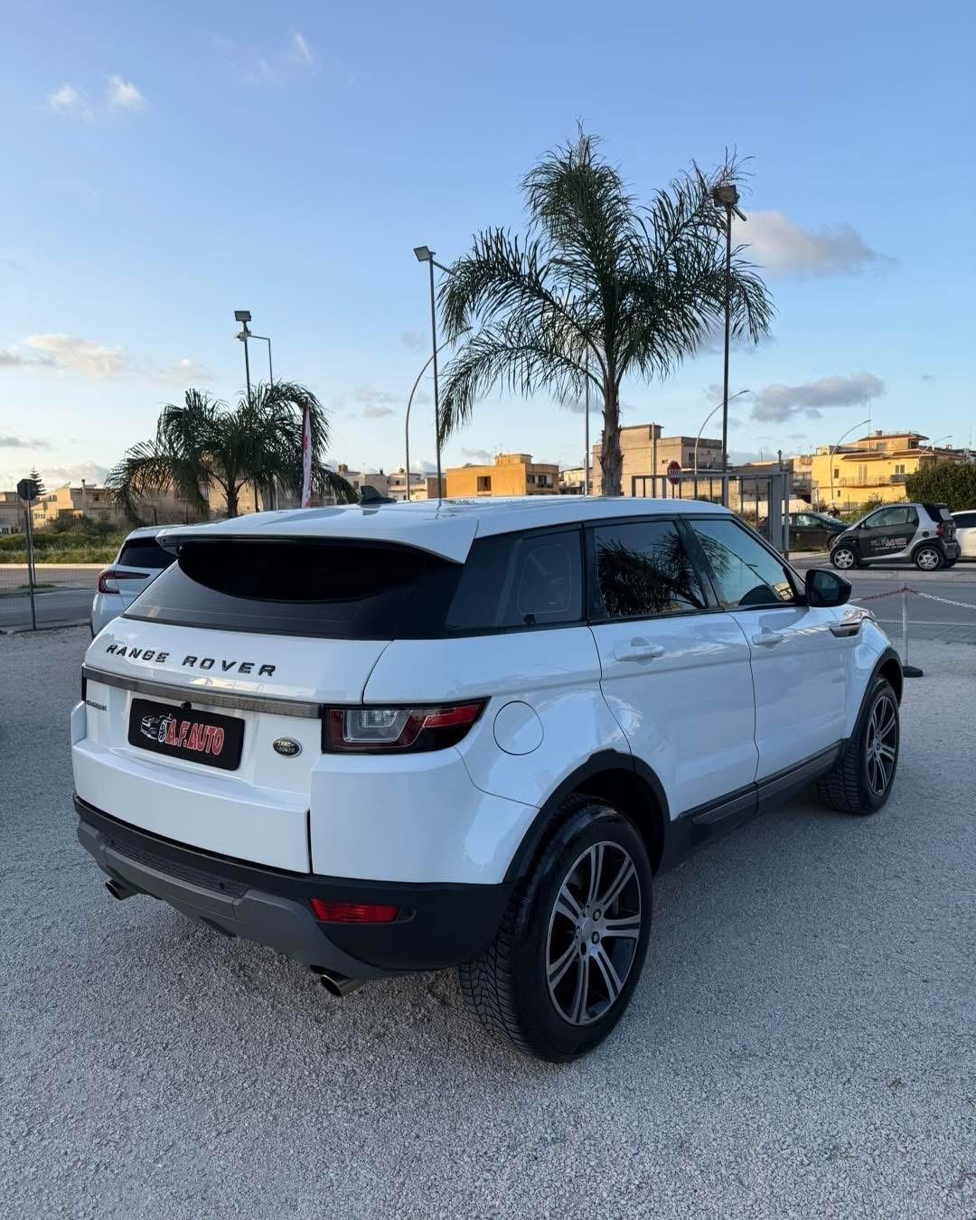 Land Rover Range Evoque 2.0 TD4 150 CV 5p. Pure
