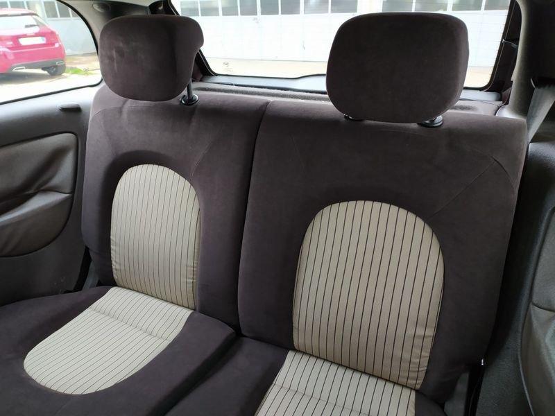 Lancia Ypsilon 1.3 MJT 75 CV Oro